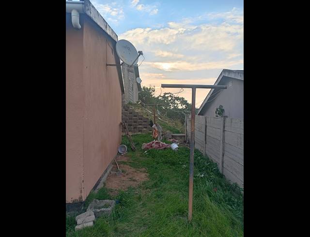 2 BEDROOM HOUSE FOR SALE IN UMLAZI Y